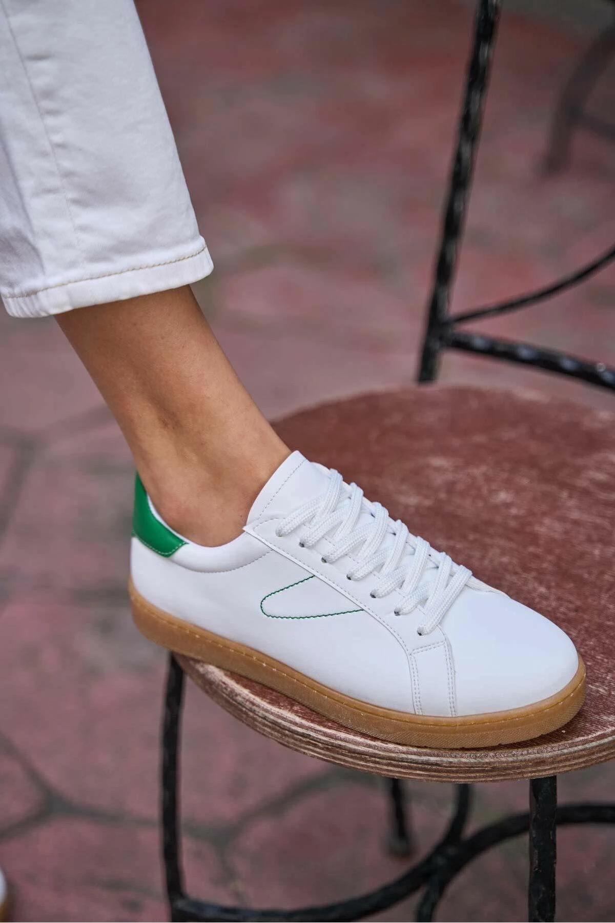 Atlete për gra Jumeon, MK1340424SR20-001, të bardha me të gjelbra