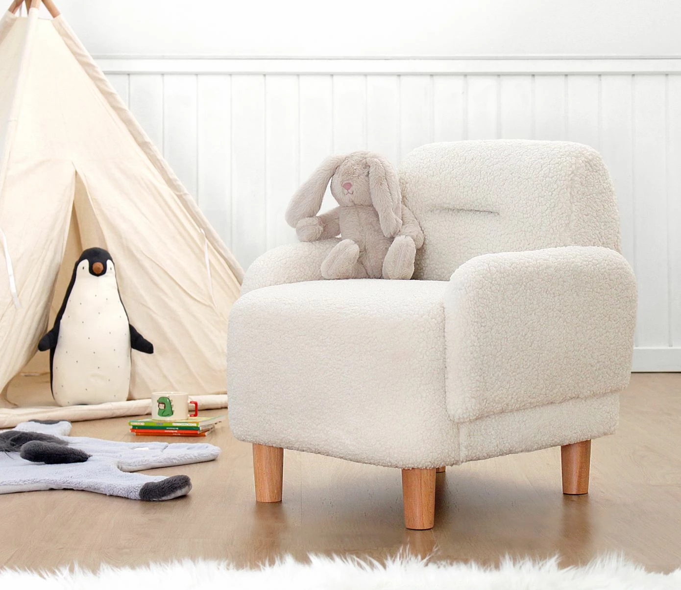 Karrige fëmijësh me krahë, Cobie Teddy, ngjyrë e bardhë