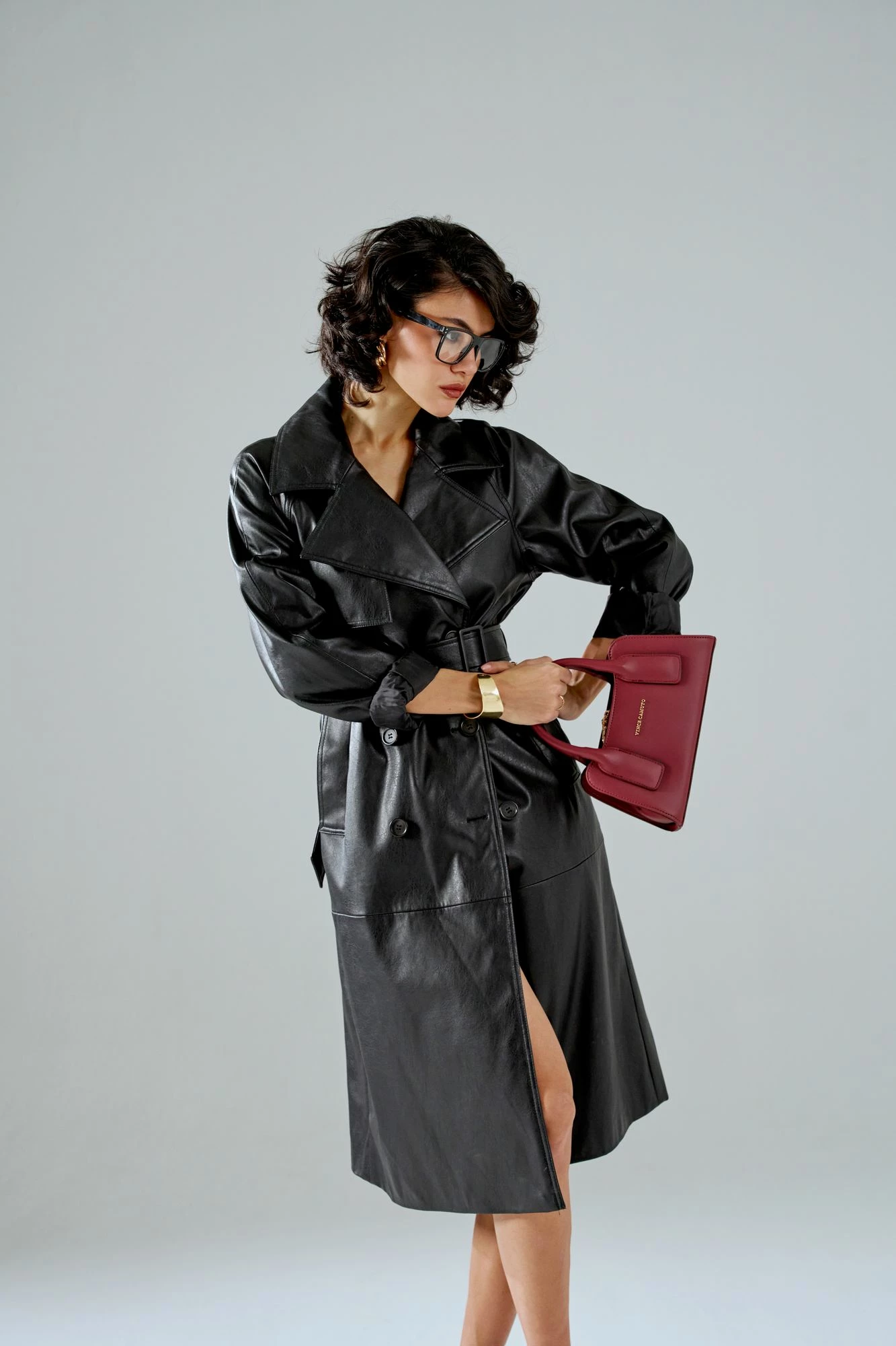 Çantë dore Vince Camuto, Bergamo, ngjyrë e kuqe claret