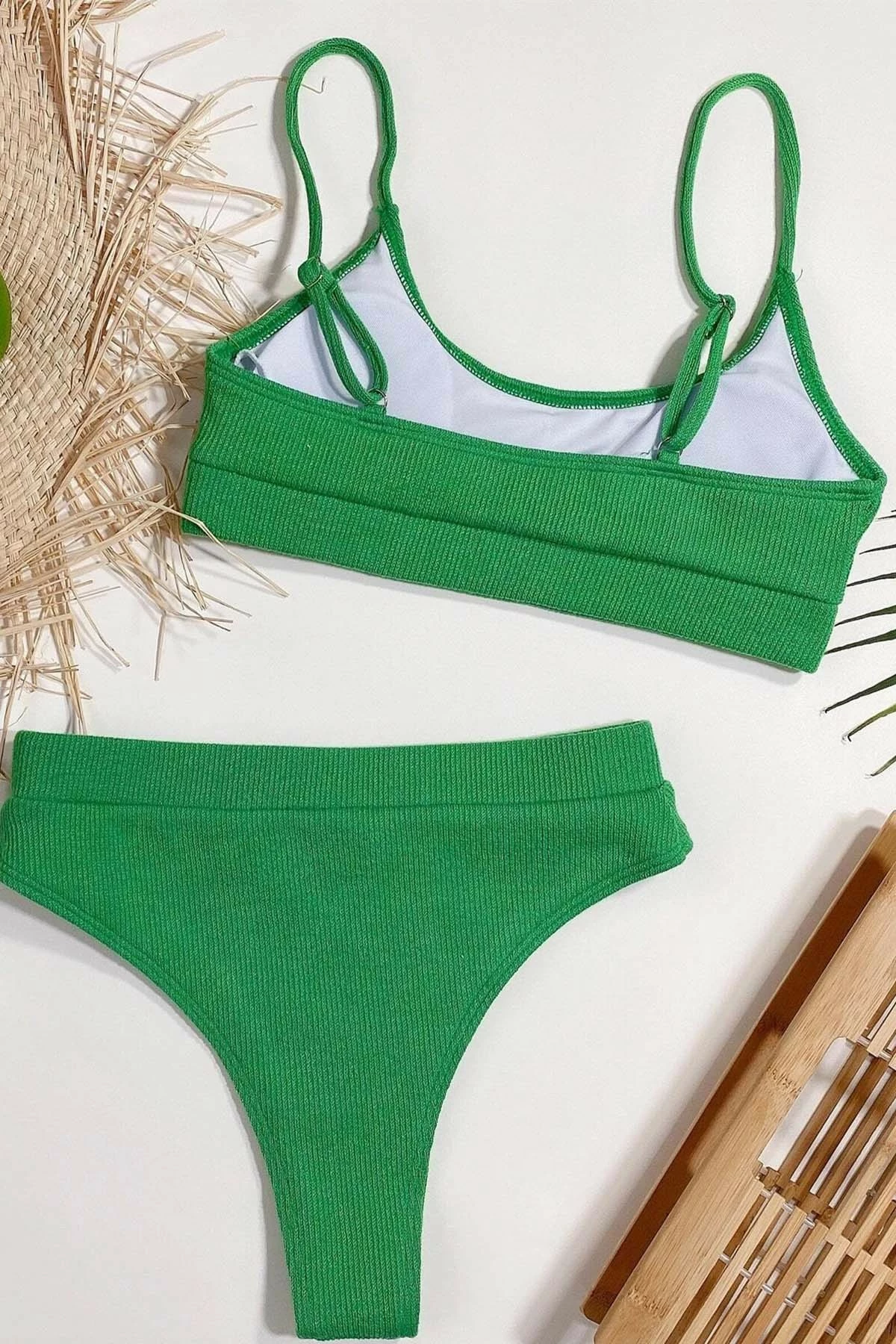 Bikini i poshtëm ngjyrë e gjelbër, Jumeon, MS43718