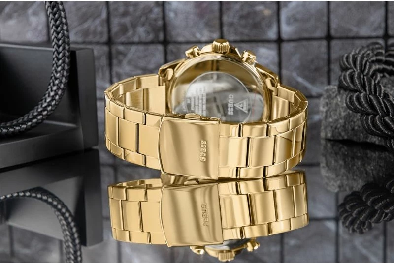 Orë dore meshkuj Guess Walker GW0900G2, e artë, set me kuti