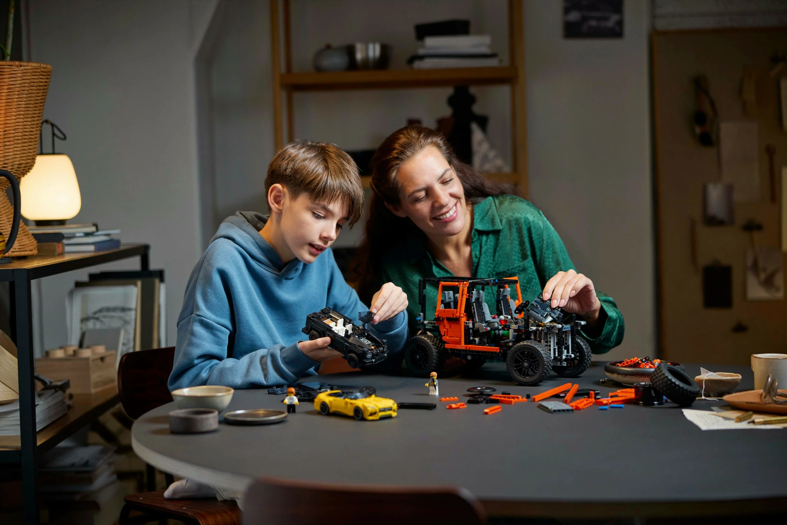 Set ndërtimi LEGO Mercedes-Benz G 500, 2891 pjesë, shumëngjyrëshe