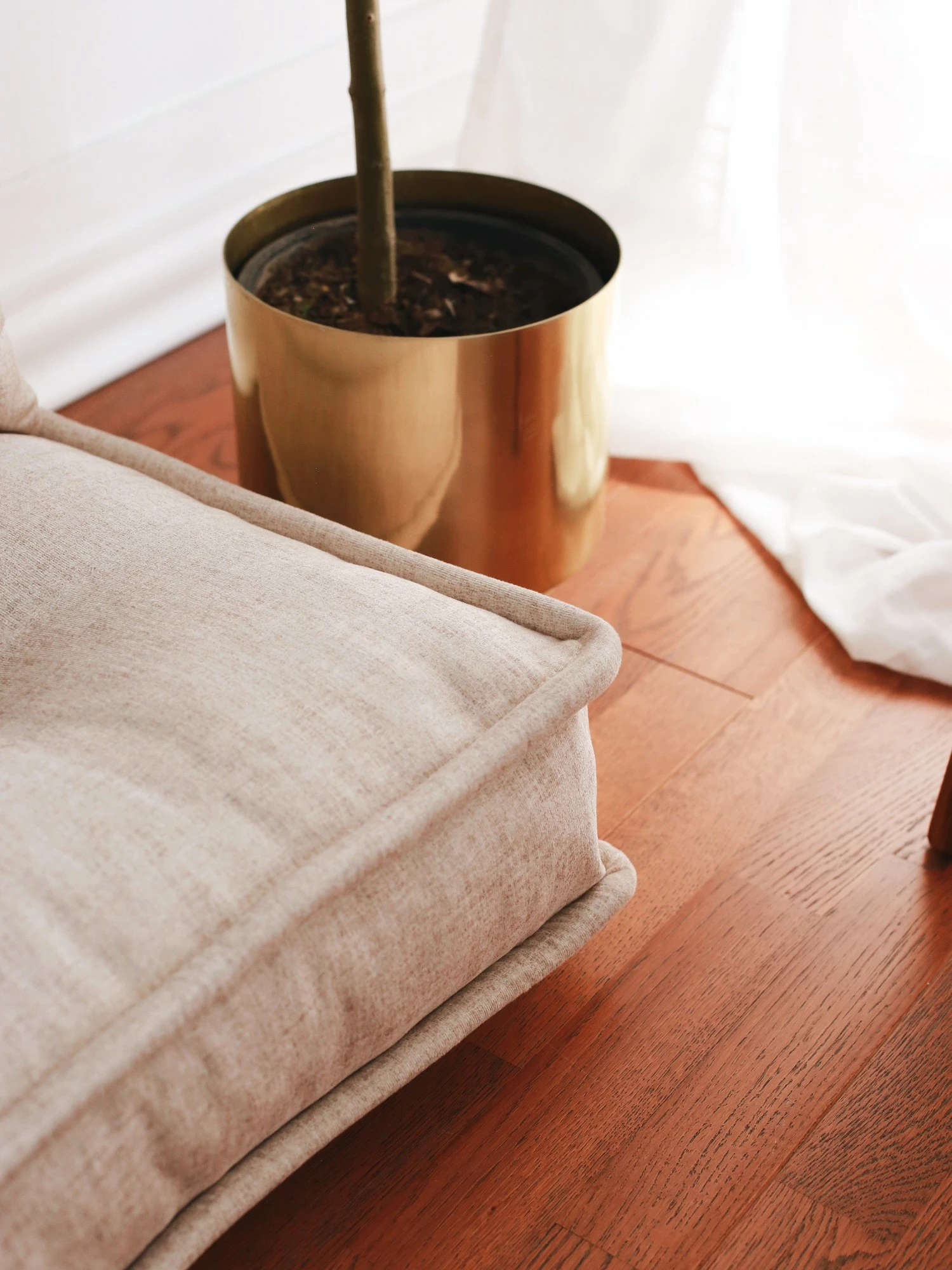 Jastëk i madh prej kadifeje, ngjyrë krem, Atelier del Sofa, Naturel Yer