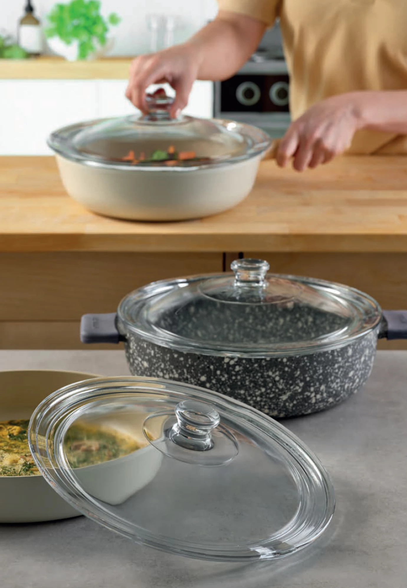 Kapak me 3 madhësi, i përshtatshëm për cdo enë kuzhine 24,26,28 CM (1 copë)