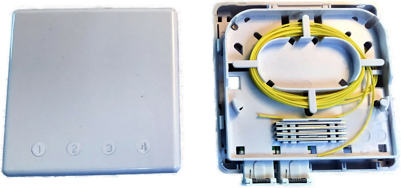 Kuti FTTH EFB Elektronik, 80x80mm, për 4 kuplime SC-S ose LC-D, e bardhë