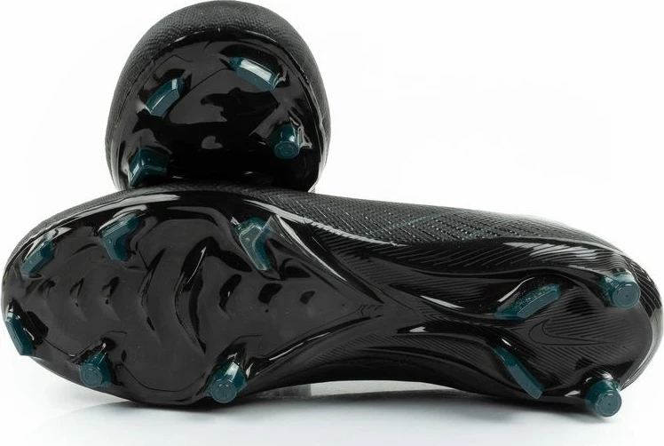 Atlete futbolli Nike Zoom Vapor 16 Academy FG/MG, të zeza