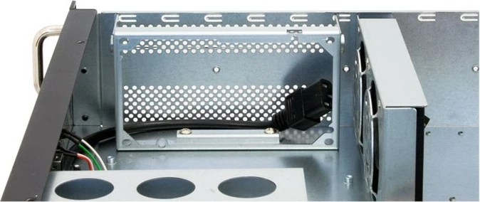 Kasë serveri Chieftec UNC-210T-B, 2U, ATX/micro ATX, 400W, e zezë