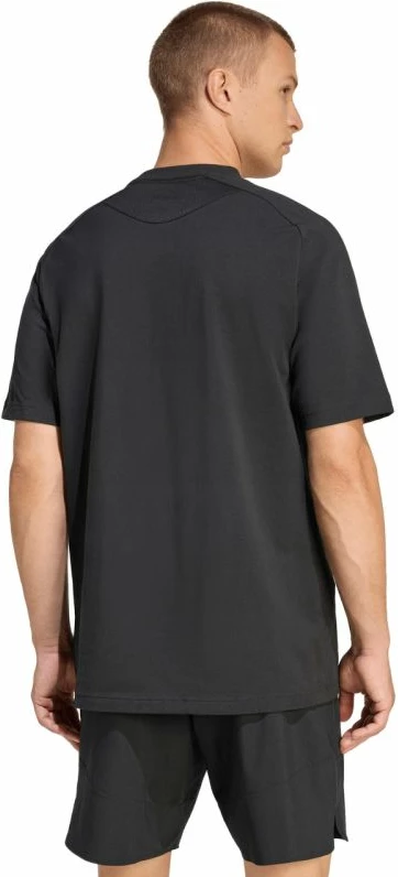 Maicë meshkuj adidas Tiro 26 Travel JM5543, e zezë [Madhësia: M]