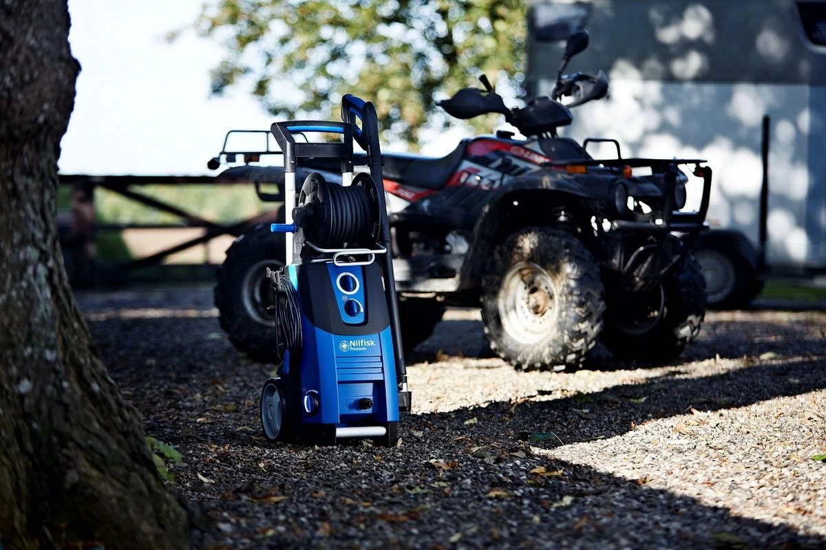 Makinë pastrimi Nilfisk PREMIUM 180-10 EU, e zezë