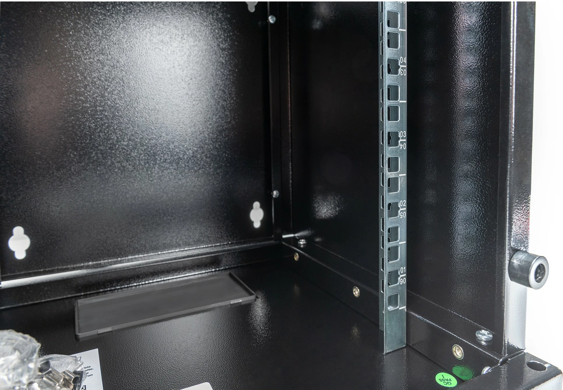 Kasë rrjeti Digitus 6U, montim në mur, xham, 312x300 mm, e zezë