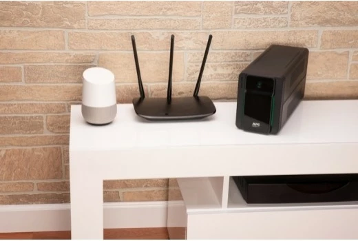 Kasë UPS APC BVX900LI-GR Easy UPS, 900VA, 230V, AVR, 2 Schuko, e zezë