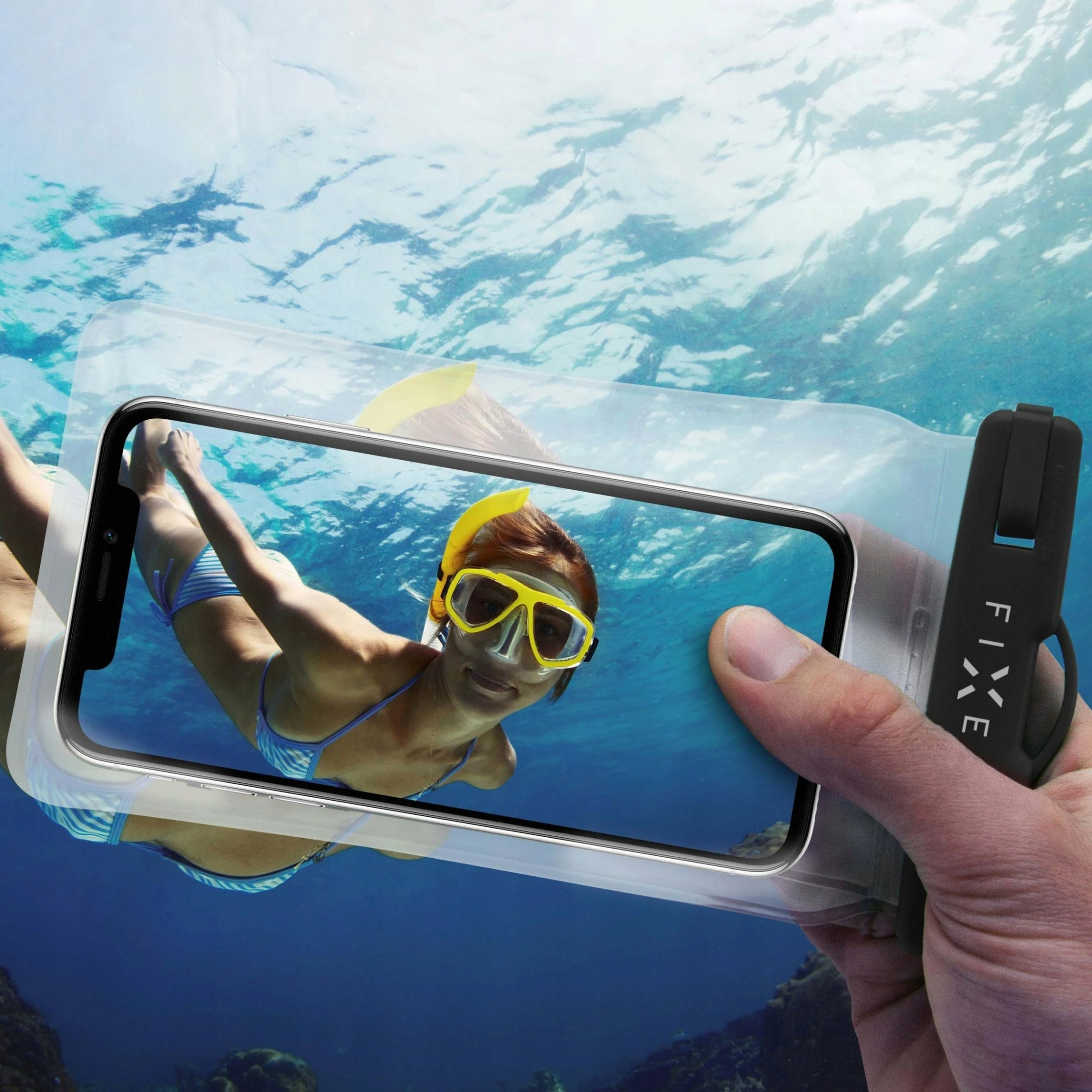 Mbështjellës i papërshkueshëm nga uji Fixed Float FIXFLT-BKK IPX8 për celular deri 7.2\", i zi, me rrip qafe