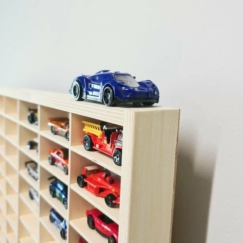 Raft druri Kruzzel për makina lodër/Hot Wheels (Resoraki), 54 ndarje, 60x40x5.3 cm, ngjyrë pishe