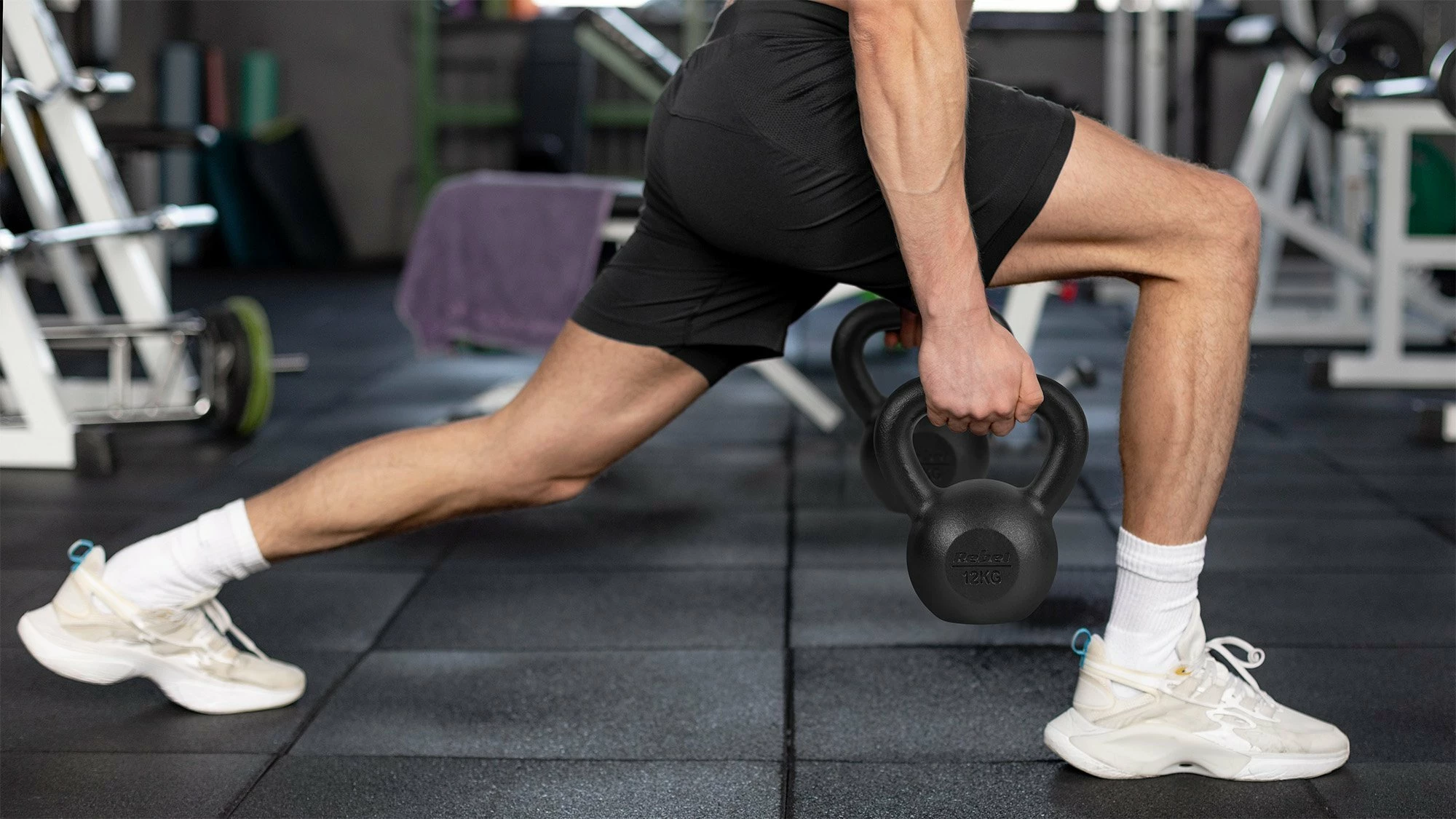 Kettlebell Rebel Active RBA-2323-30 30 kg gize, e zezë, 1 copë