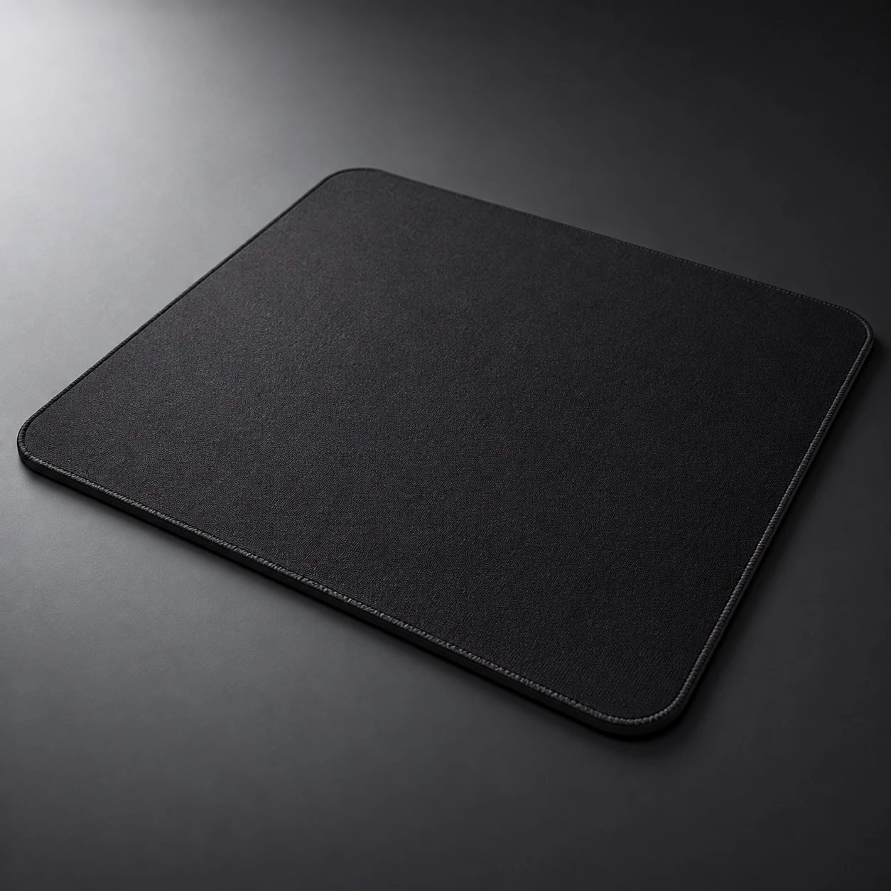 Mousepad i Zi – Nënshtresë për Maus për Zyrë dhe Shtëpi