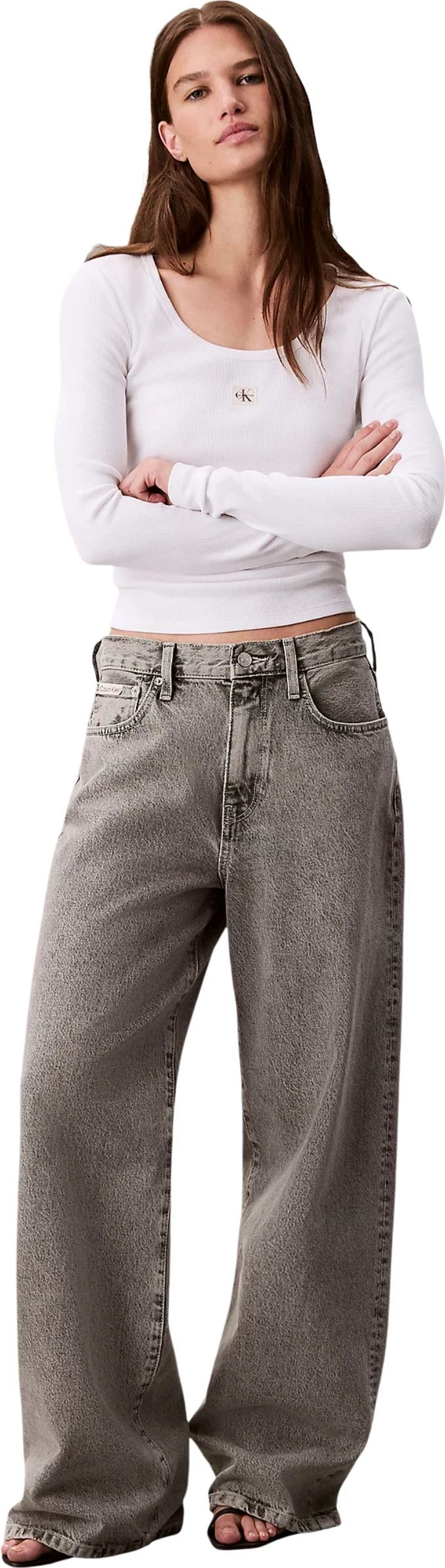 Maicë crop me mëngë të gjata Calvin Klein Jeans LV047D218G për femra, e bardhë [Madhësia: M]