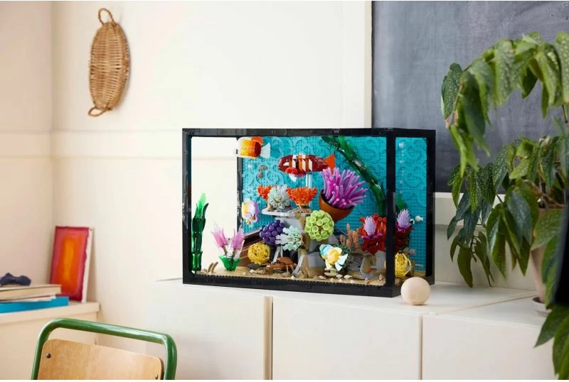 Set ndërtimi LEGO për të rritur, Icons Tropical Aquarium