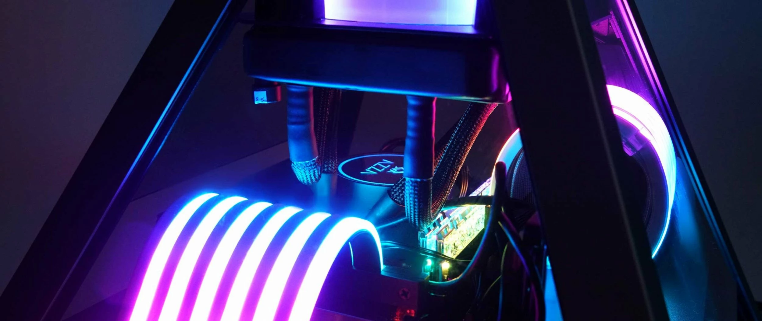 Kabllo riser PCIe Azza 20R-L_90 ARGB PCIe 3.0 x16 0.2 m e bardhë