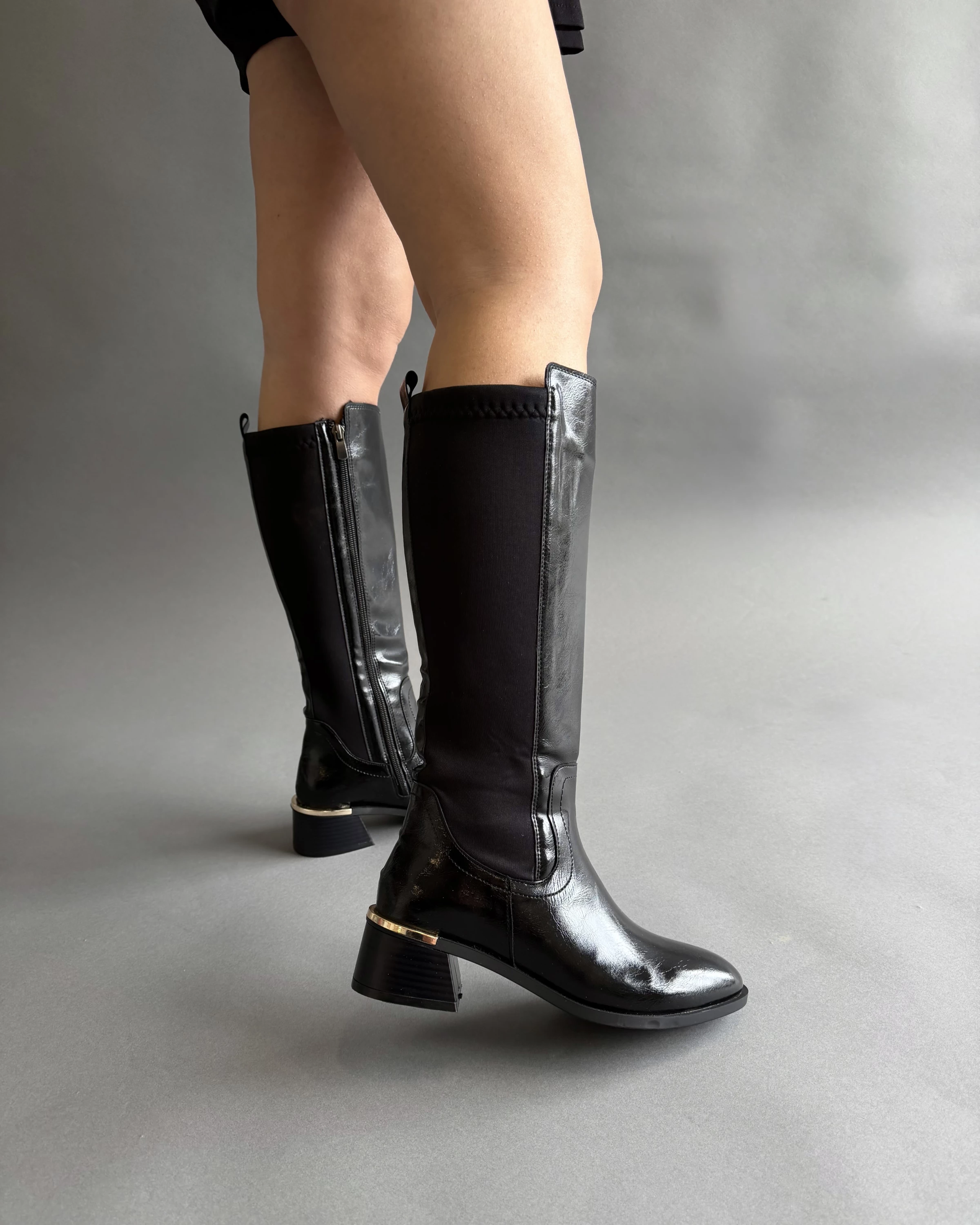 Bond Black