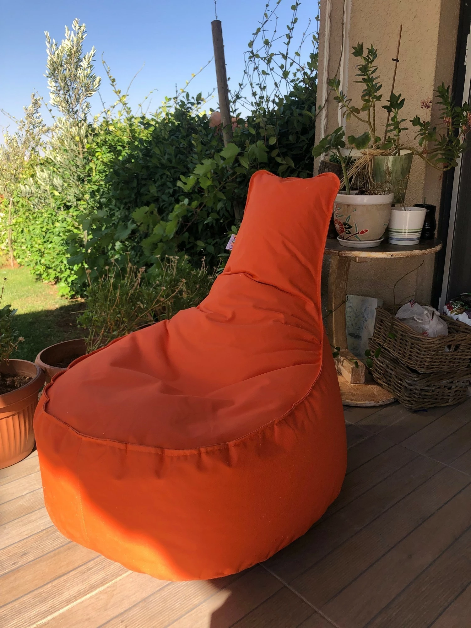 Qese ulëse portokalli, Atelier del Sofa, Aktif