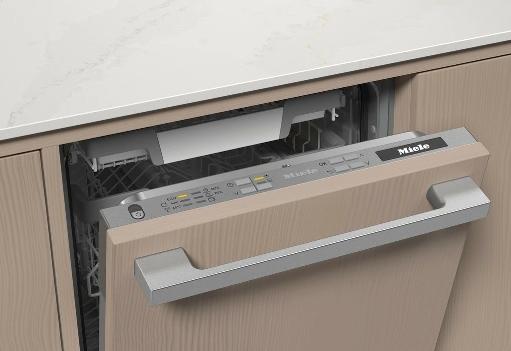 Enëlarëse plotësisht e integruar Miele G 5790 SCVi SL, 9 servise, CleanSteel