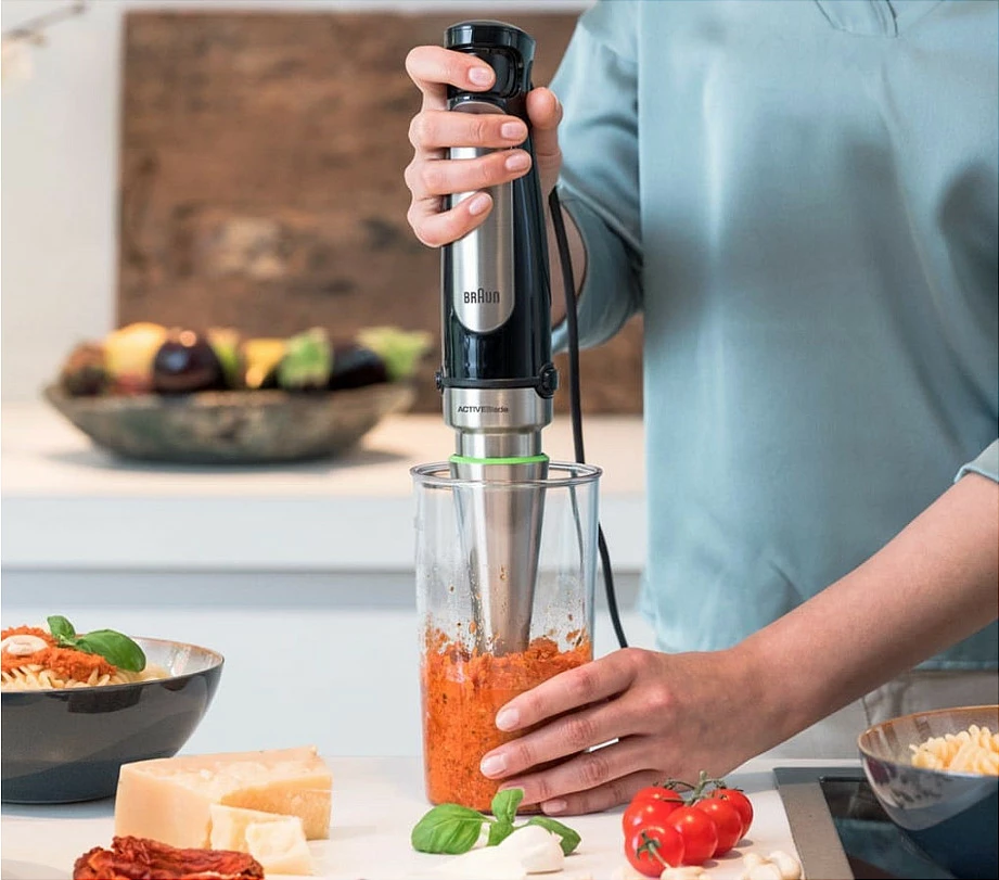 Blender dore Braun MQ7035X, 1000W, gotë 0.6L, grirës 0.5L, rrahëse, zezë/çelik satin