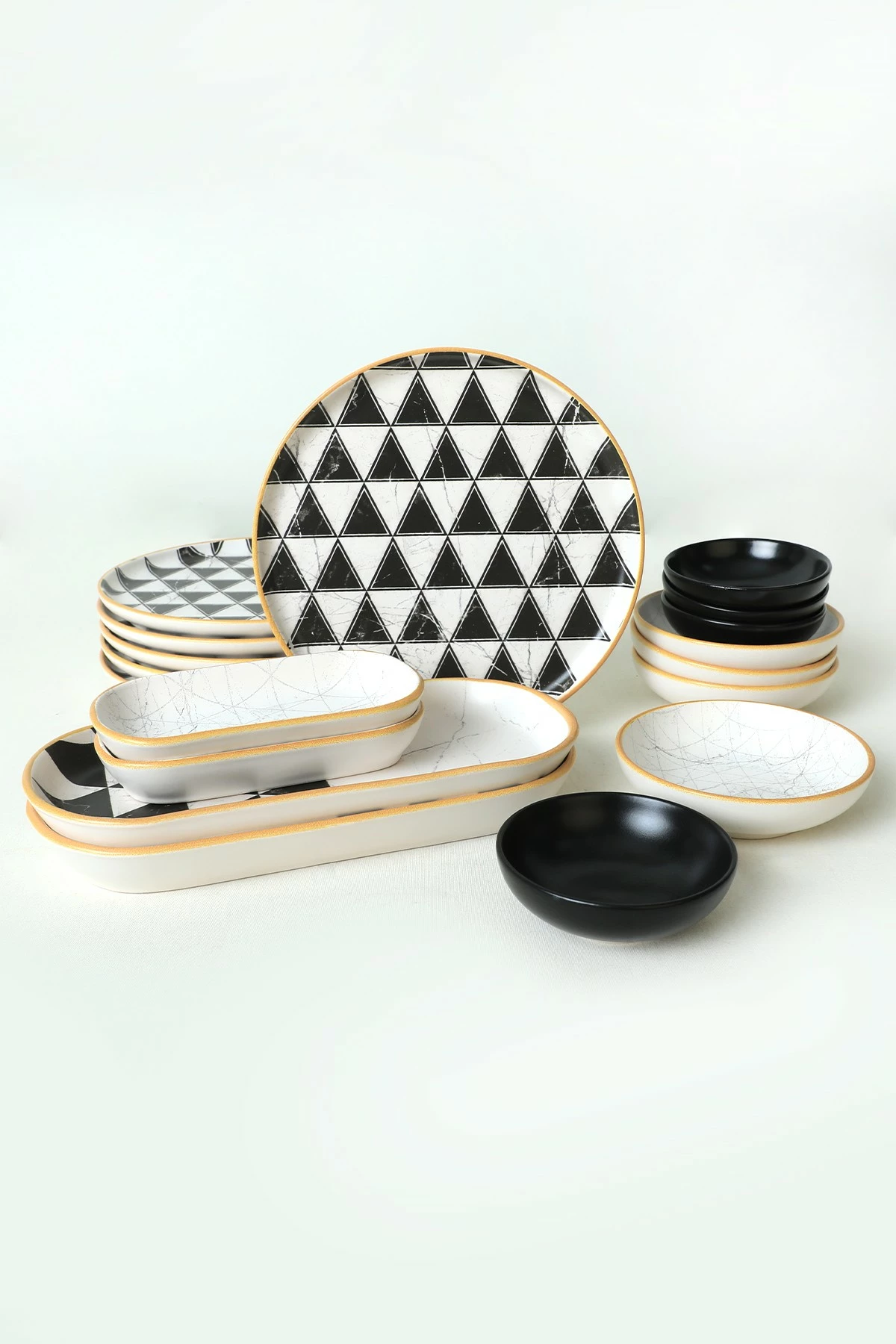 Set mëngjesi 18 pjesësh, Hermia Concept, X0001480000000000000000000