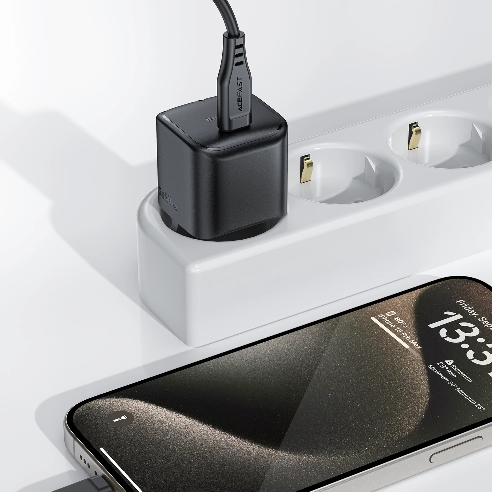 Karikues muri Acefast A77, GaN, 30W, USB-C, i zi