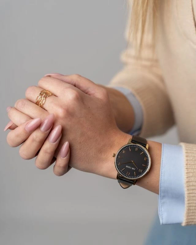 Orë dore për femra Paul Lorens, e zezë