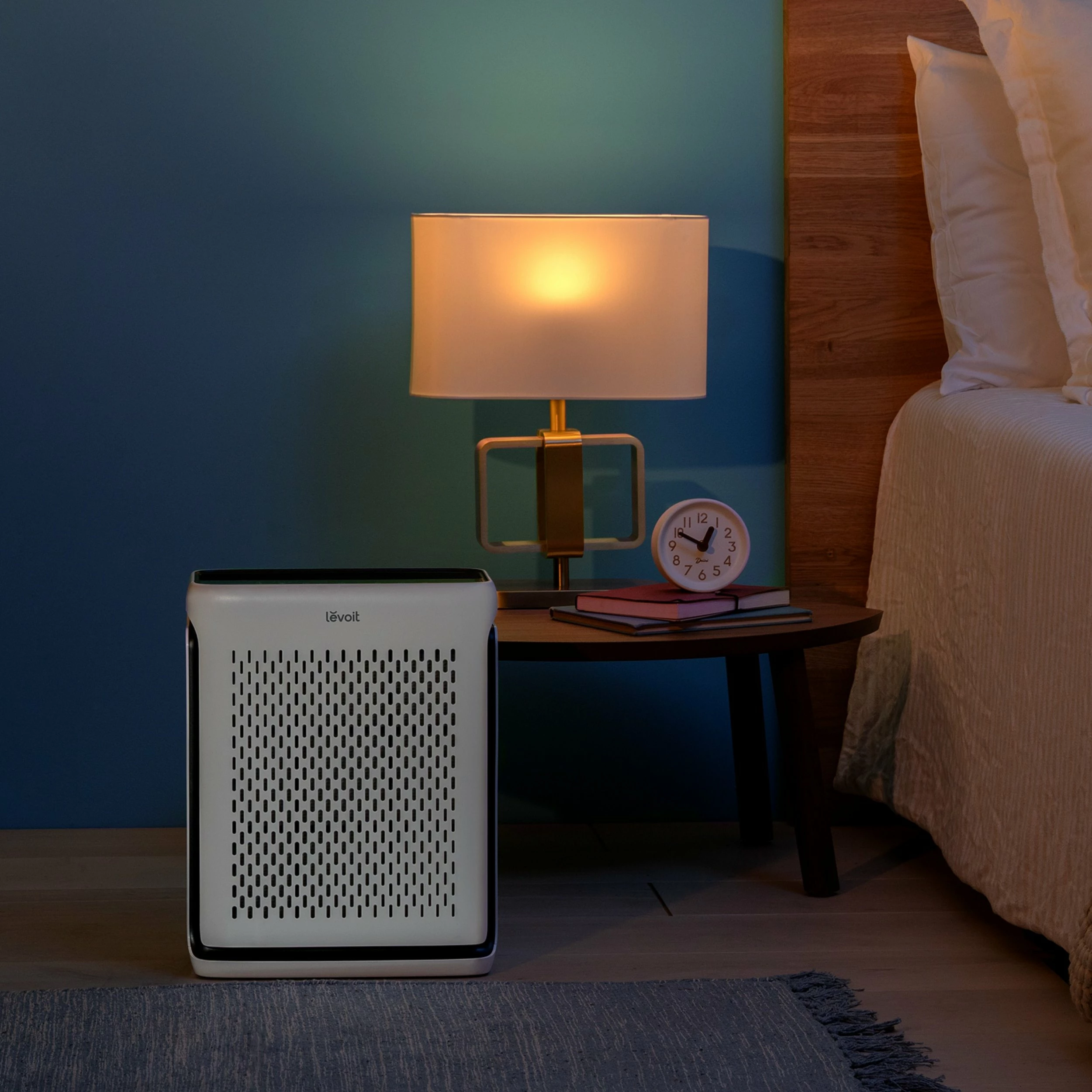 Pastrues ajri Levoit Vital 100S, HEPA H13 + karbon + pre-filter, 243 m³/h, deri 52 m², Wi‑Fi/app, i bardhë