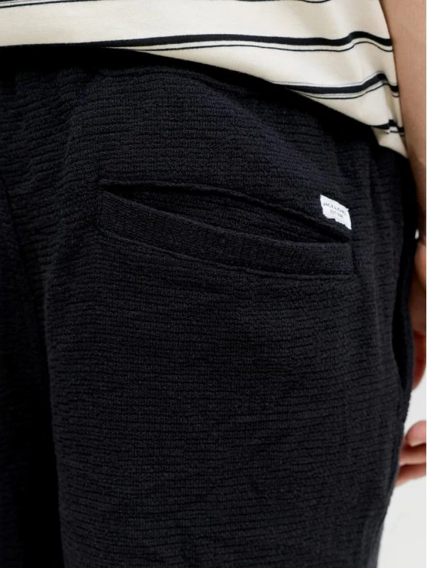 Shorce për meshkuj Jack&Jones JPSTJAIDEN COBA STRIPE JOG SHORTS REG SN 12274413, të zeza [Madhësia: M]