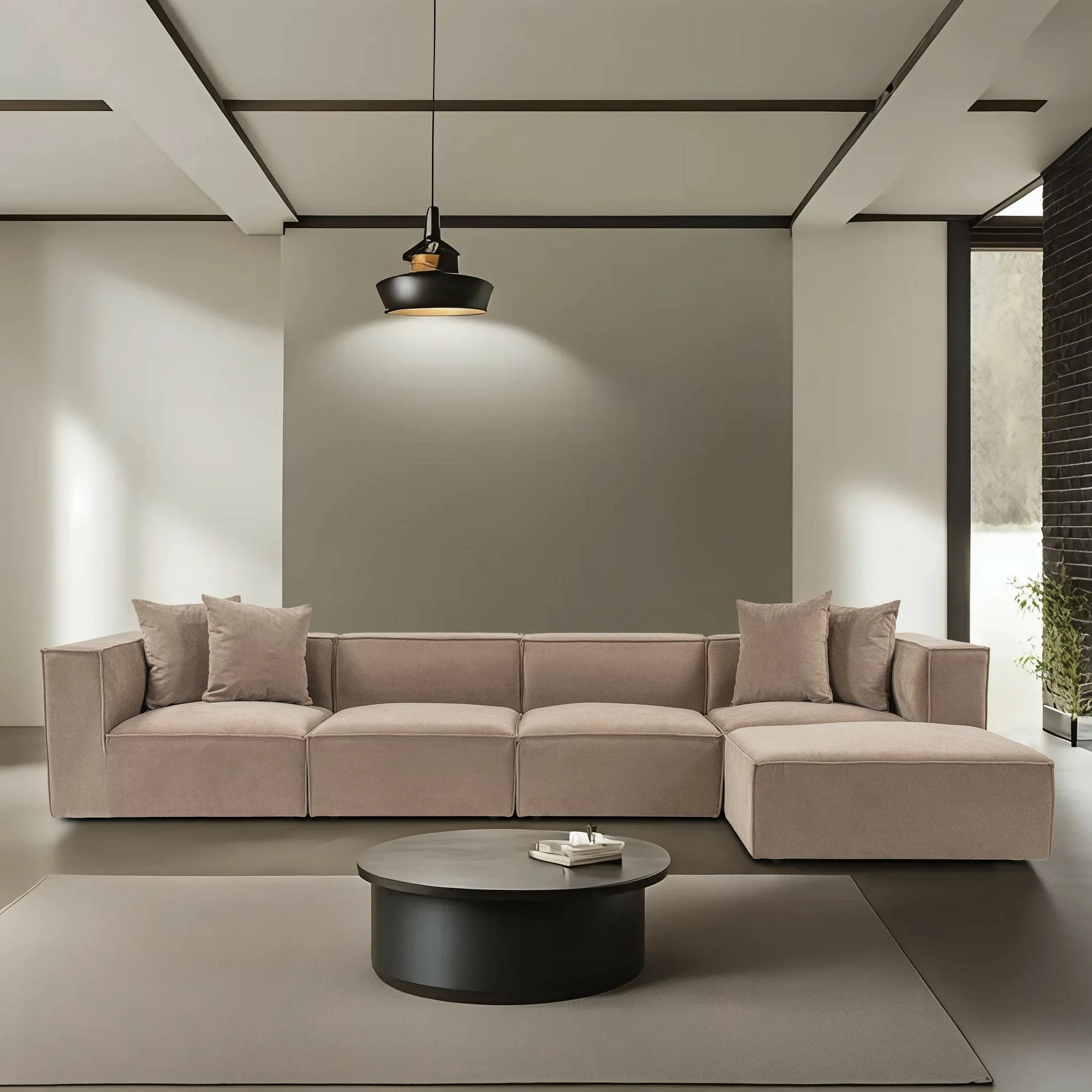 Kënd-sofë Sora me pouffe, ngjyrë kapuçino, Atelier del Sofa