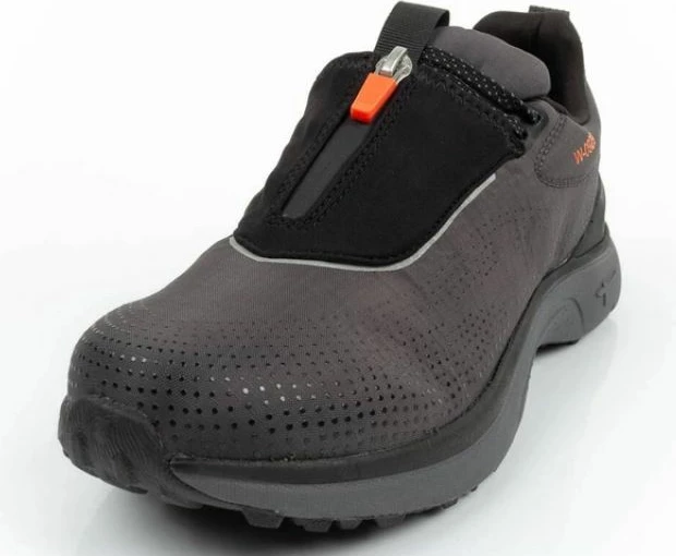 Atlete femra Tamaris, të zeza