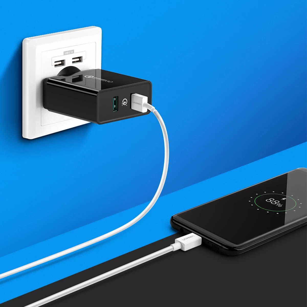 Karikues muri Ugreen CD161, 2x USB-A, 36W, QC3.0, i zi