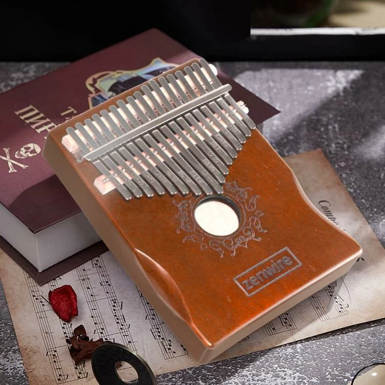 Kalimba Zenwire K-01 17 taste dru mahagoni me set aksesorësh, kafe