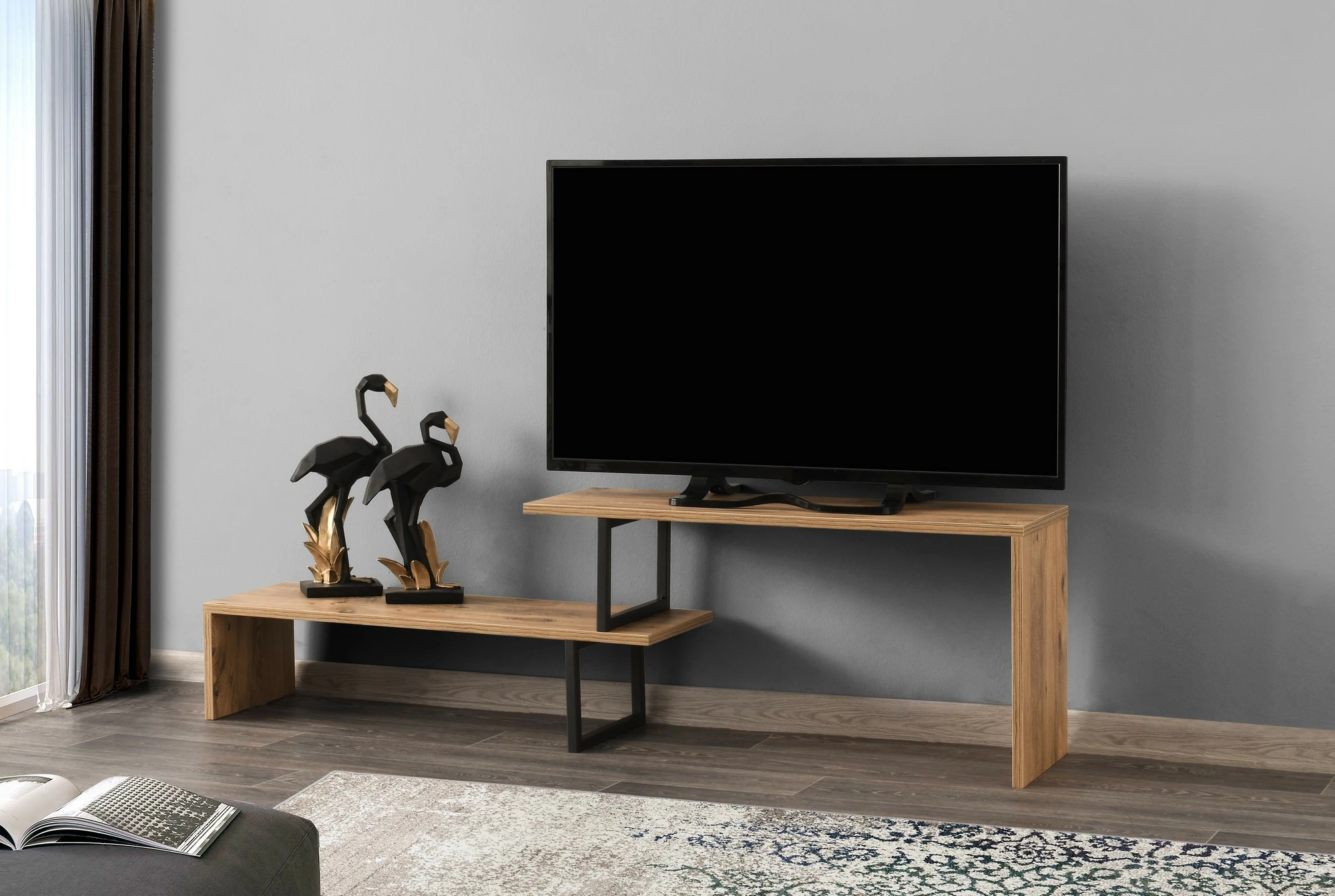 Komodë TV Hanah Home, Ovit, ngjyrë pishe dhe e zezë