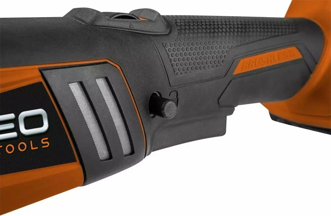 Polerka akumulatorike NEO Energy+ 18V 04-602, 150 mm, brushless, portokalli/zi, set me 3 jastëkë (pa bateri/karikues)