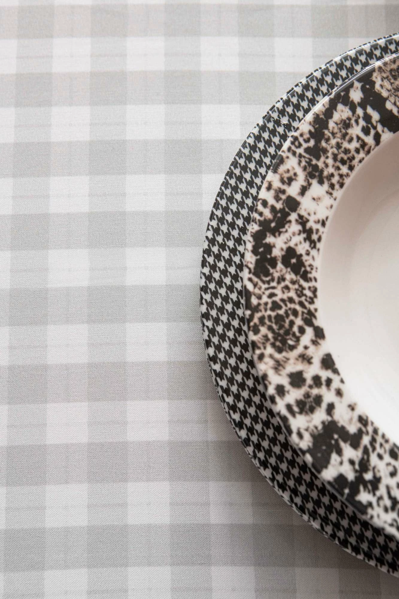 Mbulesë tavoline Hermia, eukalipt, 230