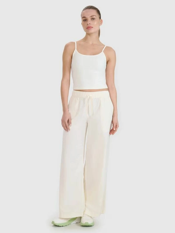 Pantallona të gjëra për femra 4F