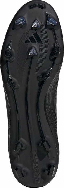 Atlete futbolli adidas, të zeza [Madhësia: 45 1/3] [Gjinia: Meshkuj] [Gjinia: Vajza]