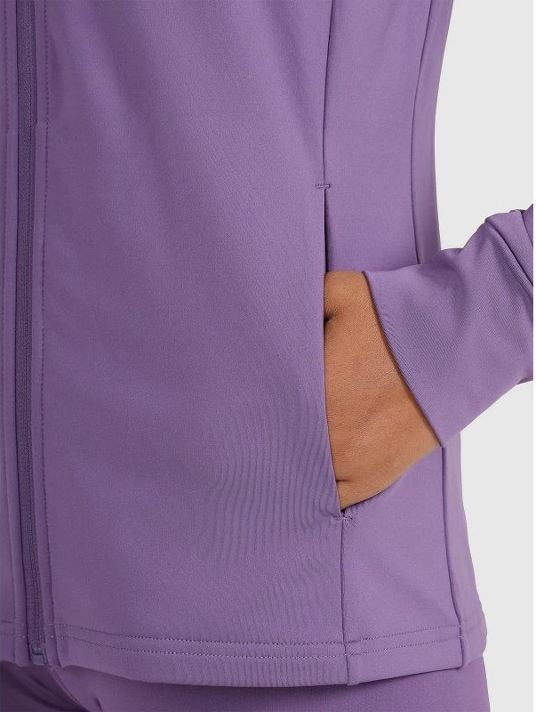 Duks trajnimi për femra 4F