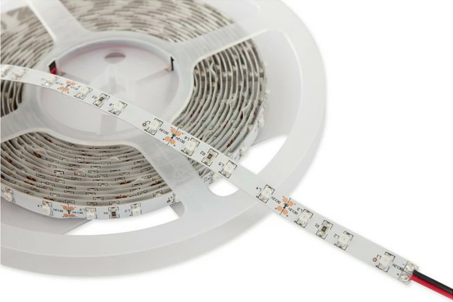 Shirit LED Synergy21 S21-LED-F00040, 5 m, 12V DC, 24W, 300 LED, dritë e verdhë