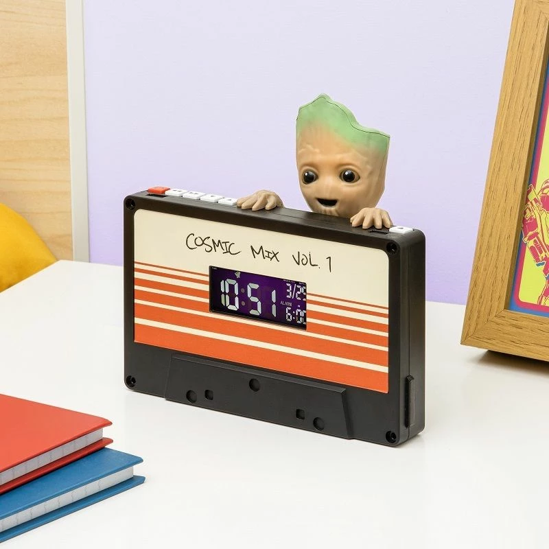 Orë alarmi digjitale Paladone Marvel Groot 14.6 cm, me tinguj \"I am Groot\", USB
