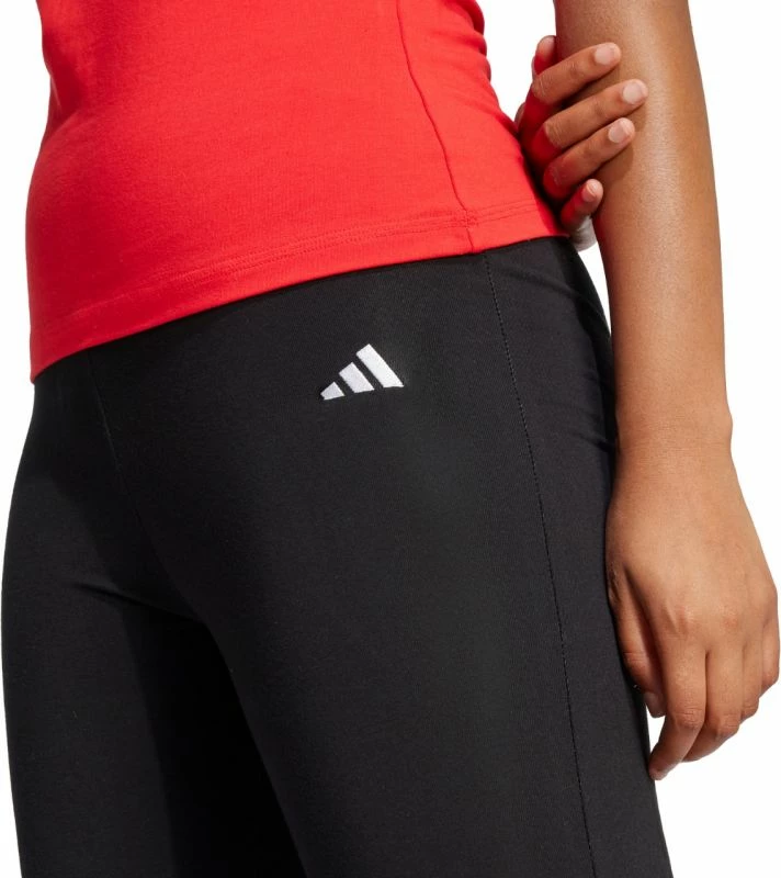 Hellonke adidas për femra, të zeza