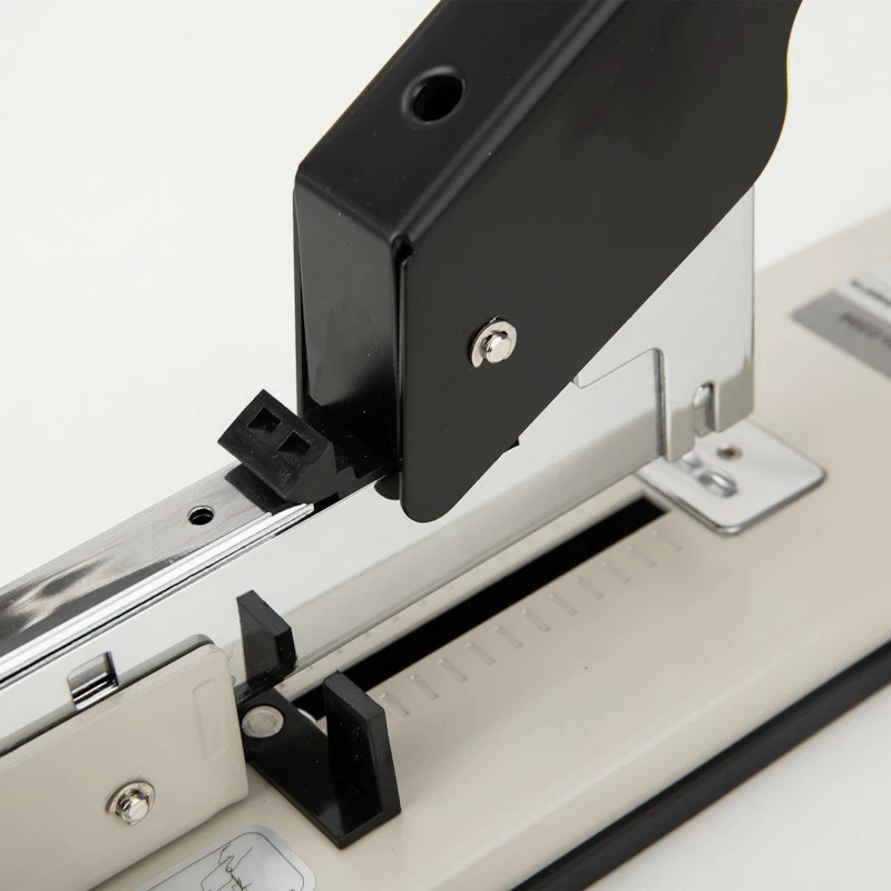 Deli Heft 80Fl 0394