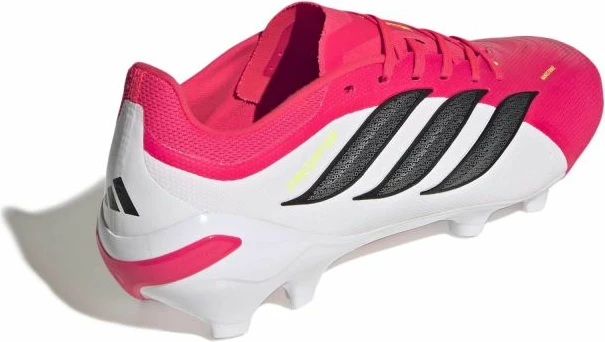 Atlete futbolli adidas, meshkuj [Madhësia: 44 2/3]