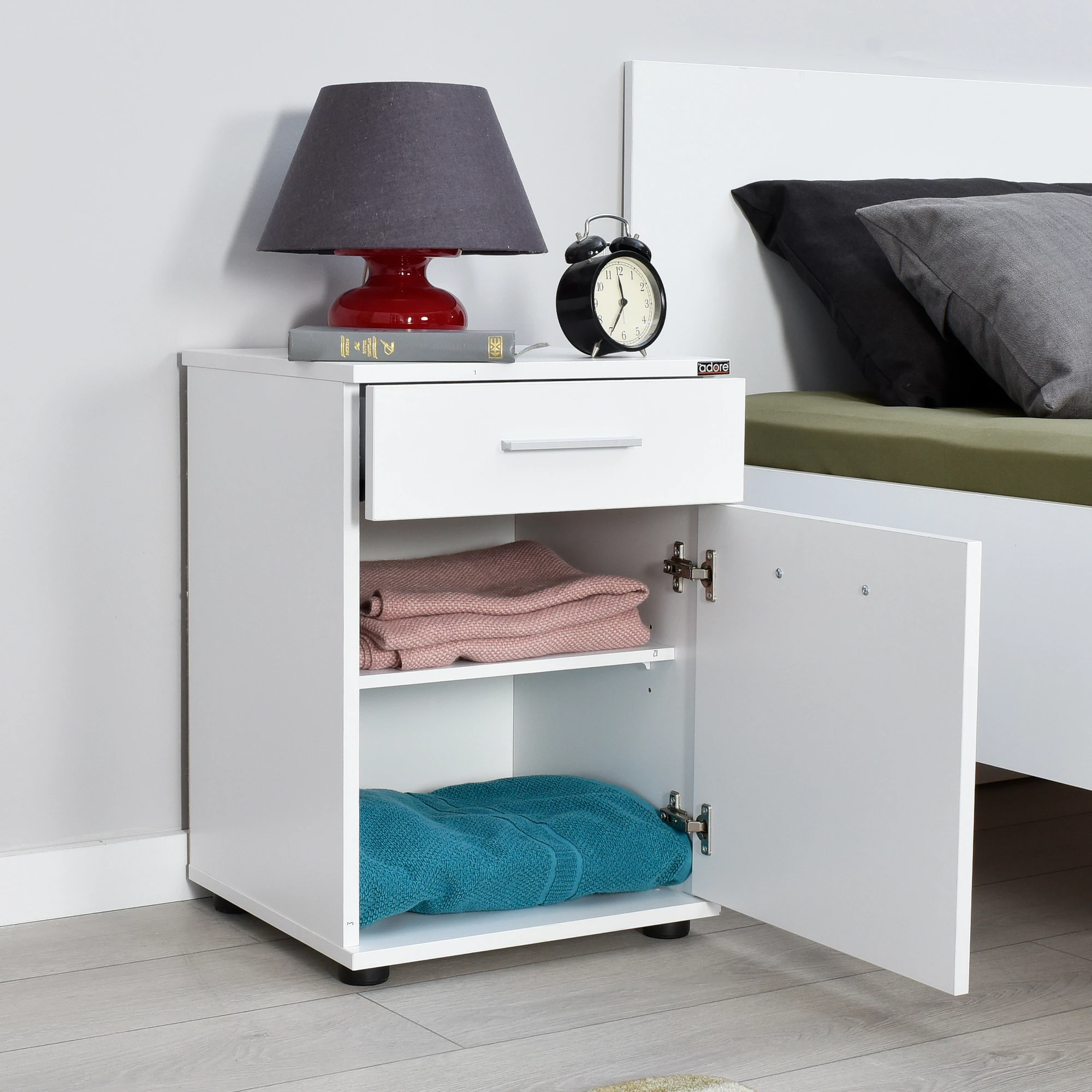 Komodinë e bardhë për dhomë gjumi, Hanah Home, Kmd-511-Bb-1