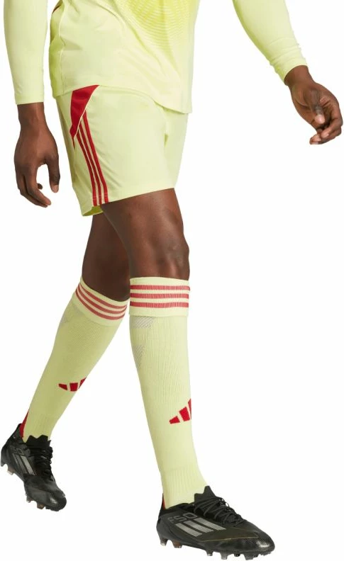 Shorce për meshkuj adidas, të verdha dhe të kuqe