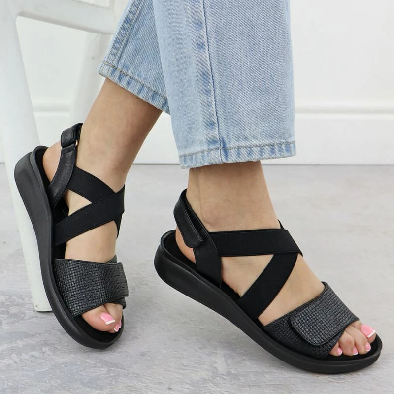 Sandale për femra Jezzi, të zeza