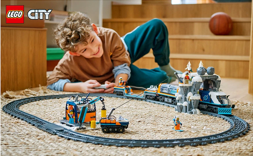 Set ndërtimi LEGO City Explorers Arctic Polar Express Train 60470, tren i telekomanduar Powered Up, 1517 copë, 7+, shumëngjyrësh